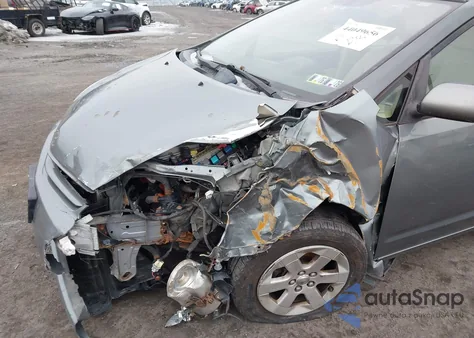 2005 Toyota Prius z USA, uszkodzony, nr VIN JTDKB20U953032176